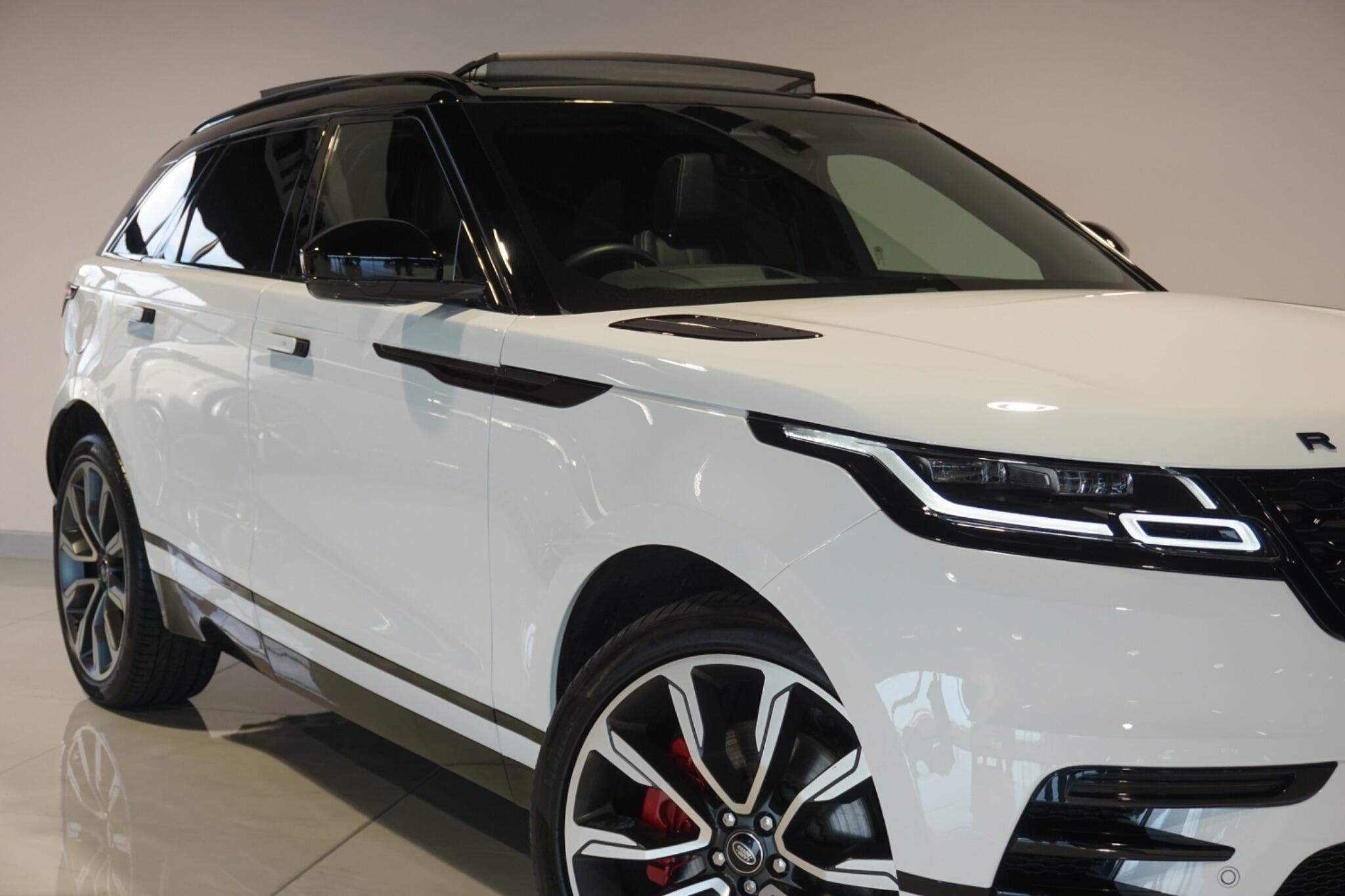 Land Rover Range Rover Velar 3.0 D300 MHEV R-Dynamic SE SUV 5dr Diesel Auto 4WD Euro 6 (s/s) (300 ps)